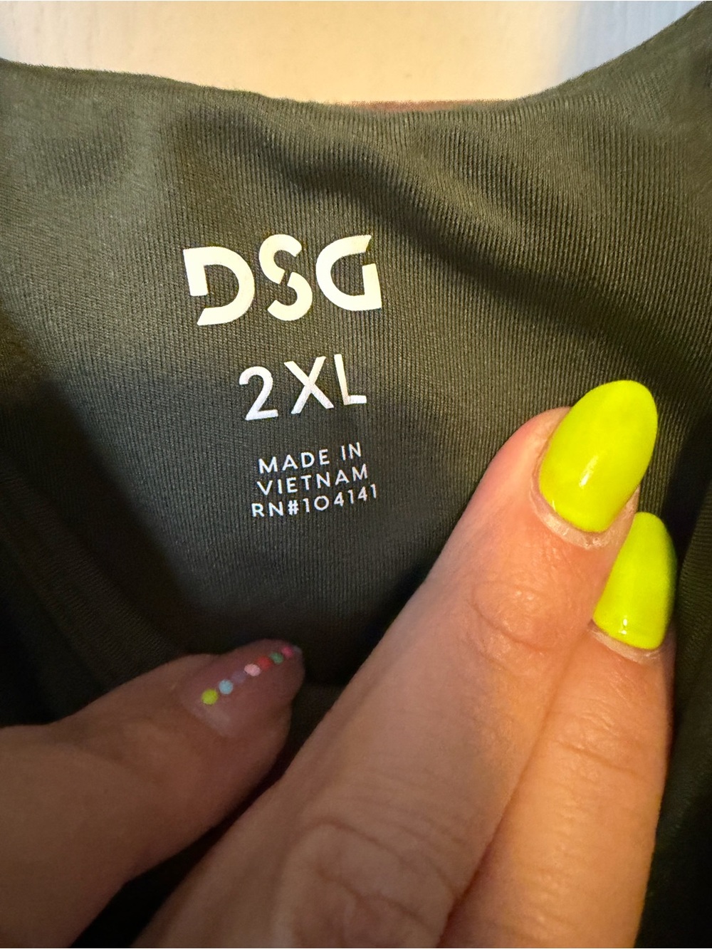 DSG (Dicks Sporting Goods) Women's Dark Green Camo Tank Top - Picture 2 of 3